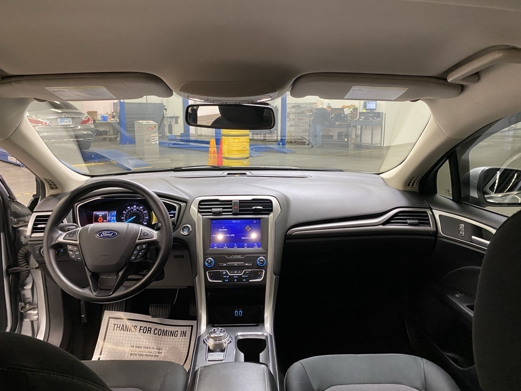 Ford Fusion SE 2020