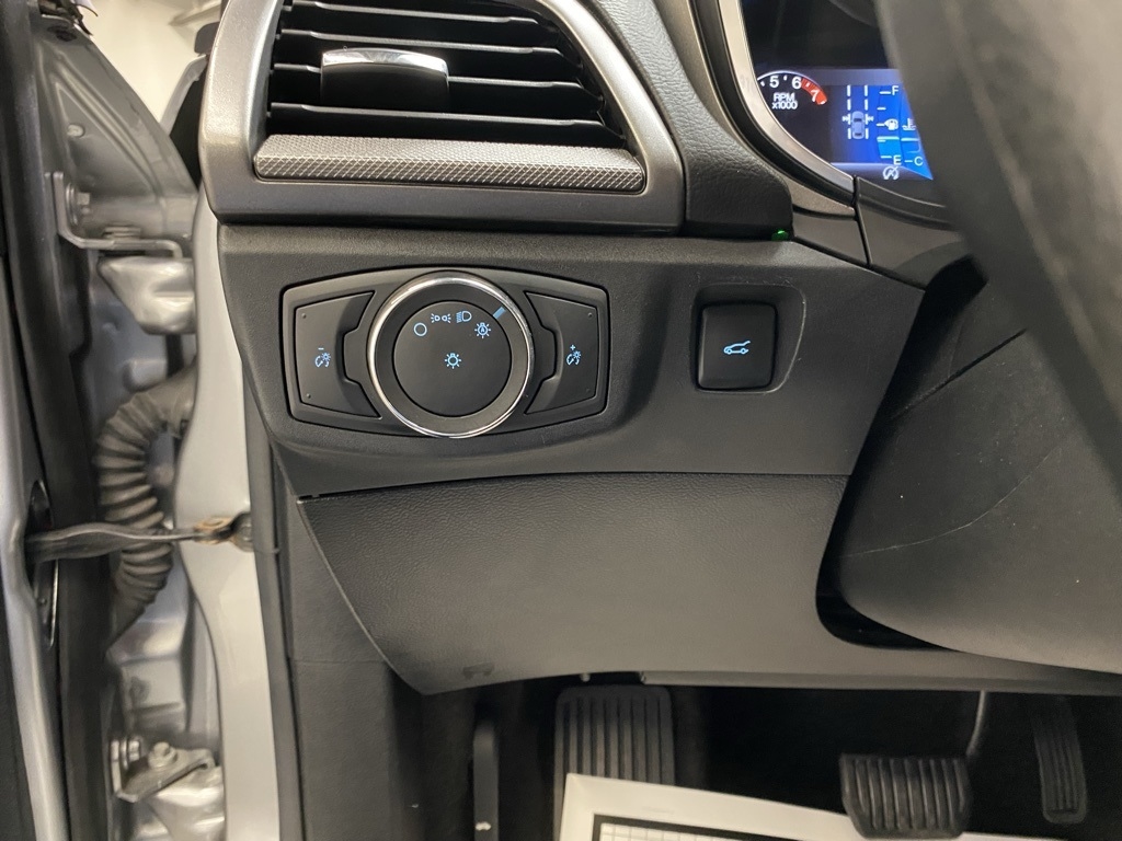 Ford Fusion SE 2020