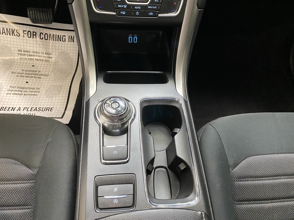 Ford Fusion SE 2020