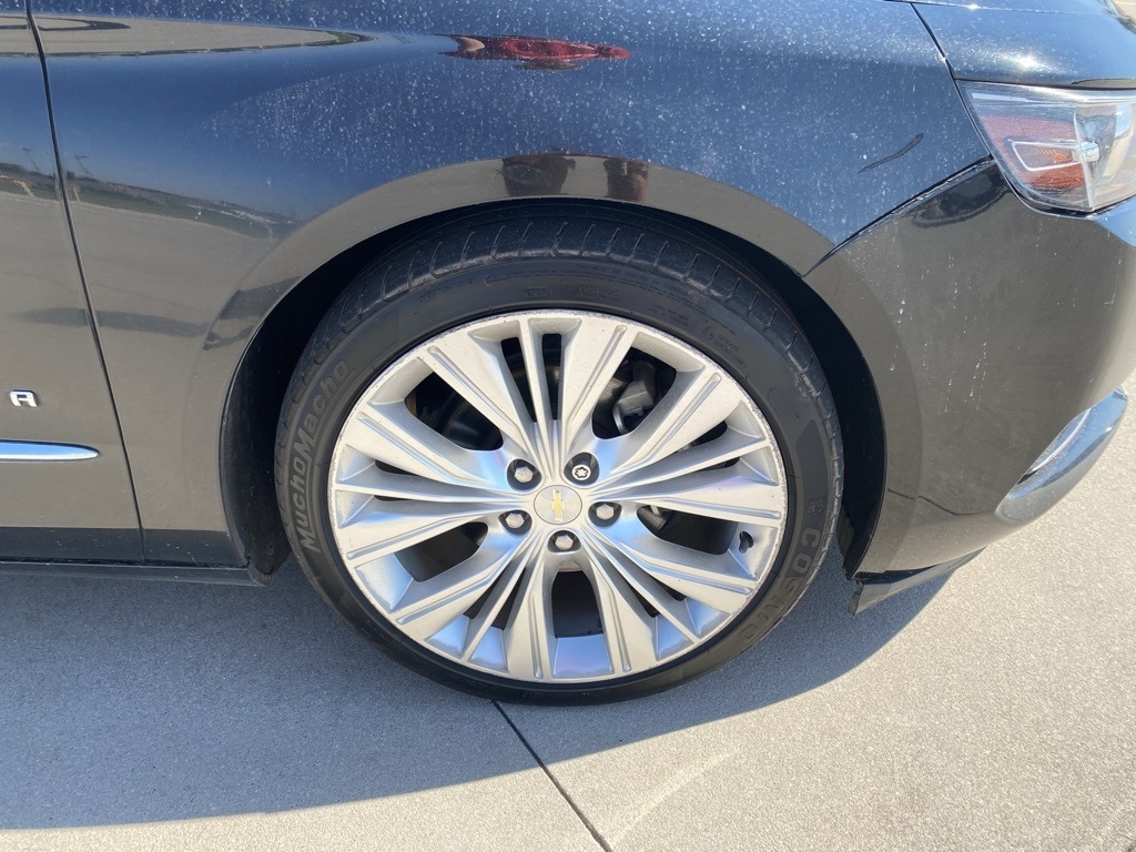 2014 Chevrolet Impala LTZ photo 2