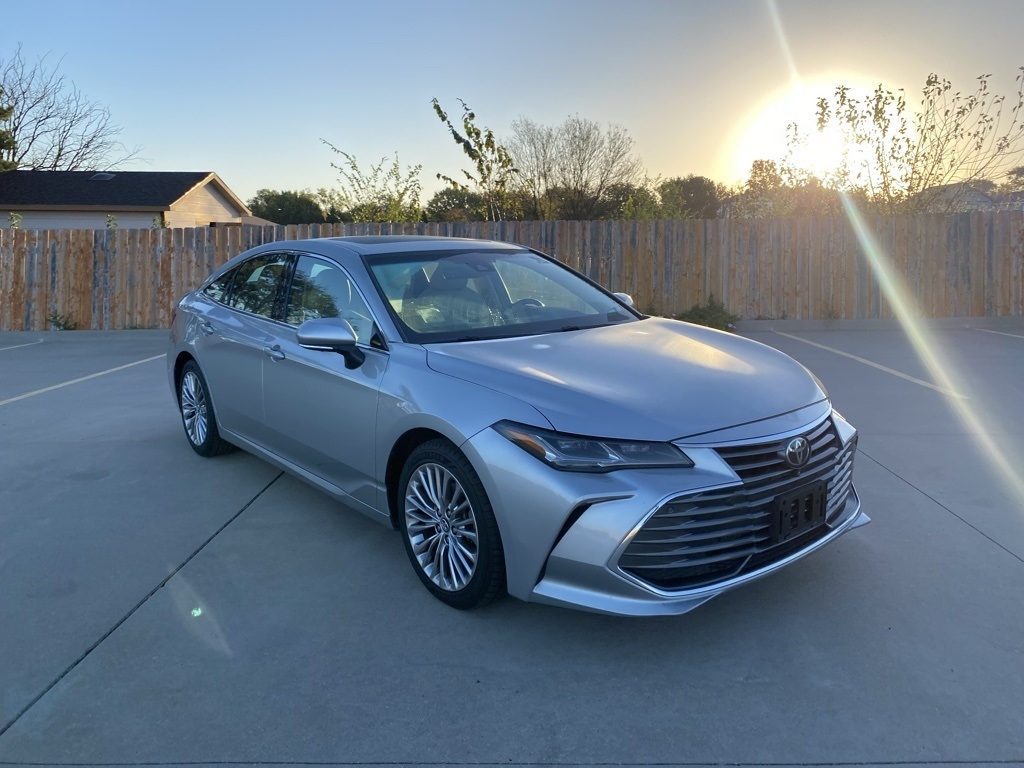 Toyota Avalon  2019