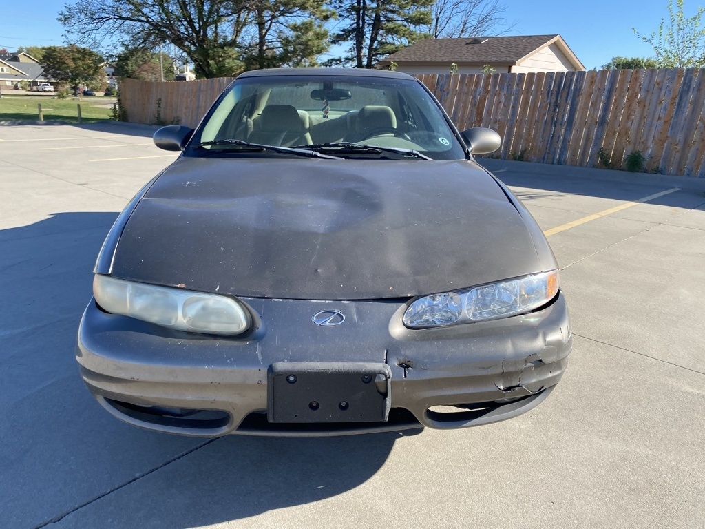 Oldsmobile Alero GL1 Sedan 2002