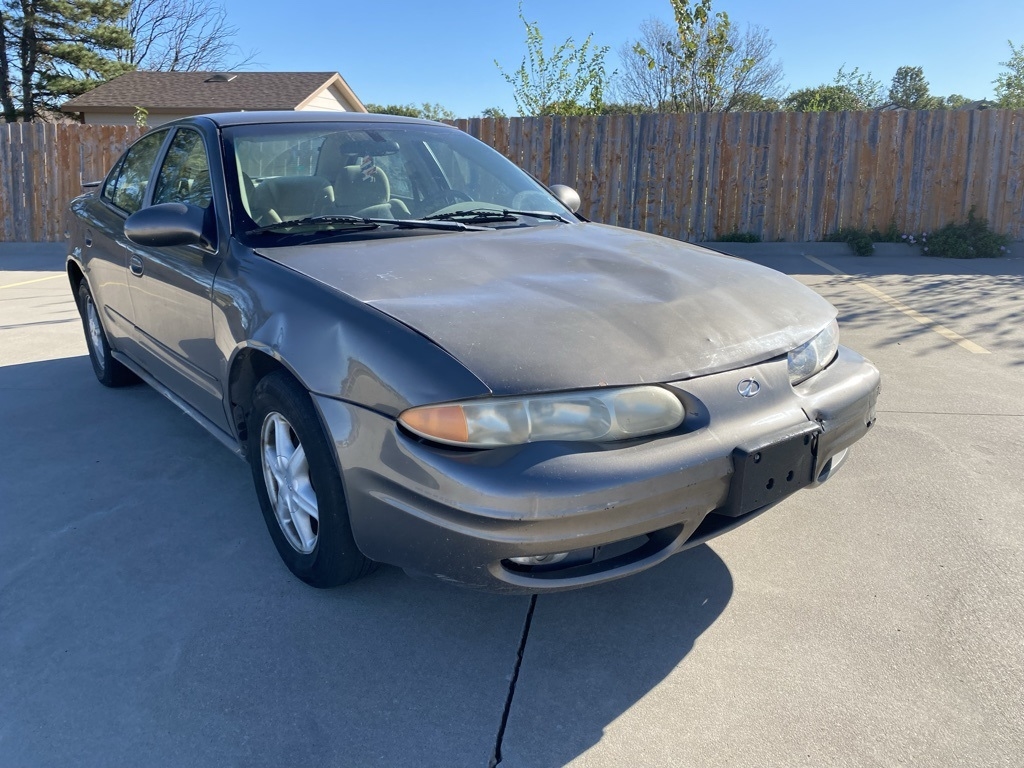 Oldsmobile Alero GL1 Sedan 2002