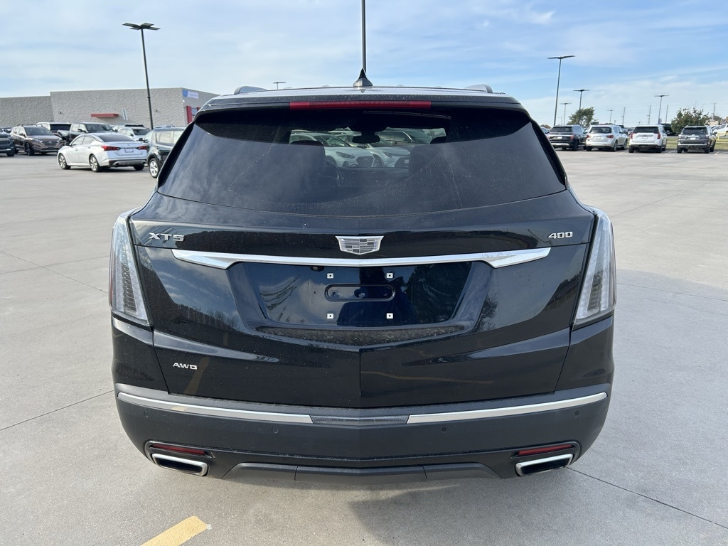 2023 Cadillac XT5 Sport photo 3