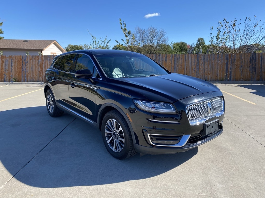 2019 Lincoln Nautilus Select