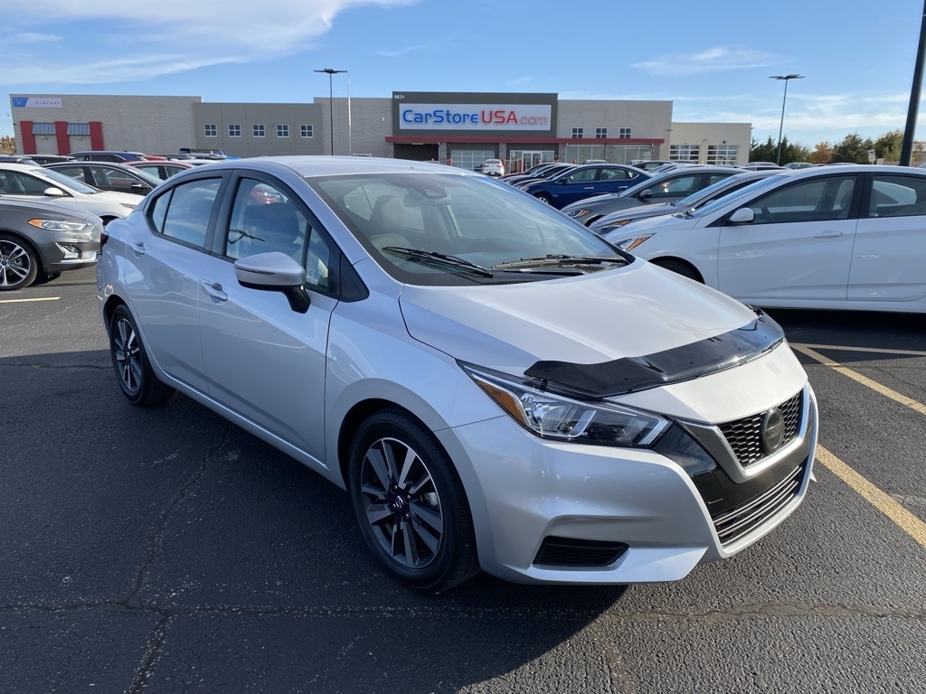 2021 Nissan Versa Sedan SV's photo