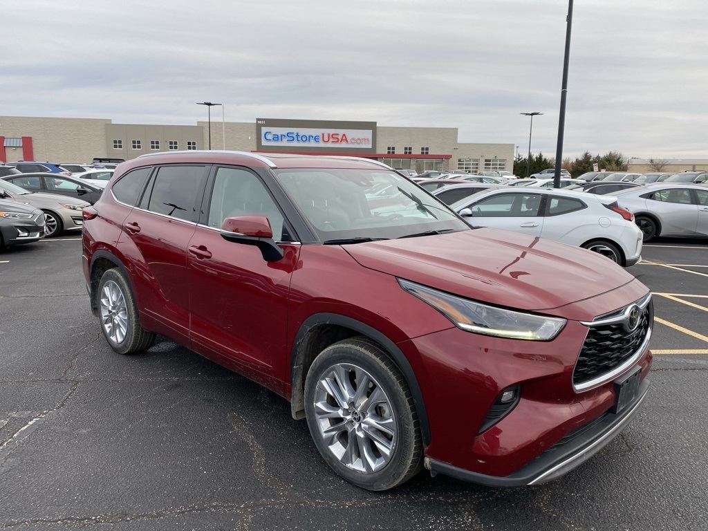 2021 Toyota Highlander Limited's photo