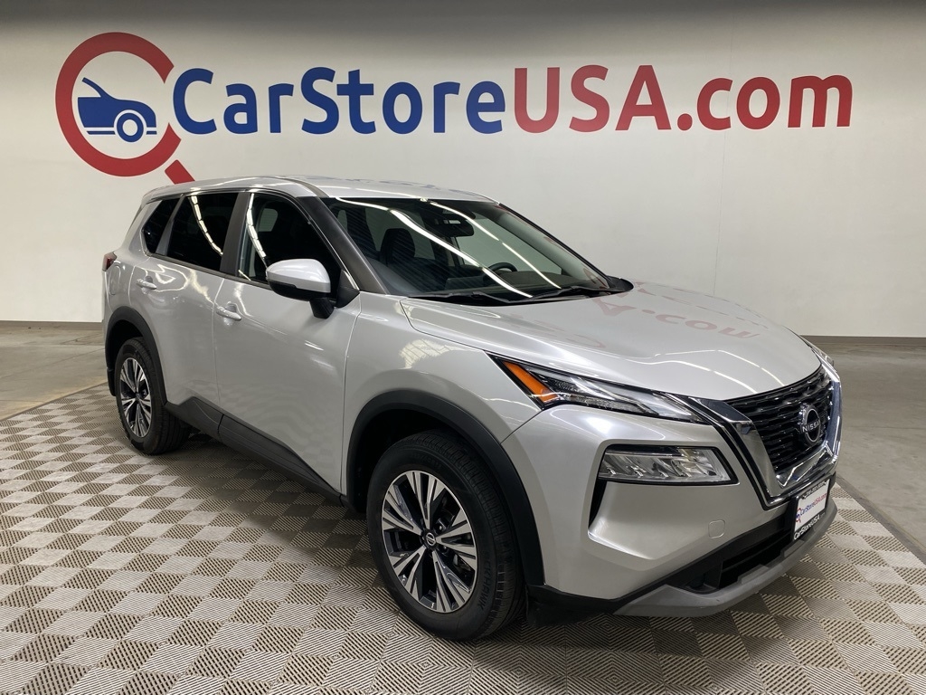 2023 Nissan Rogue SV's photo