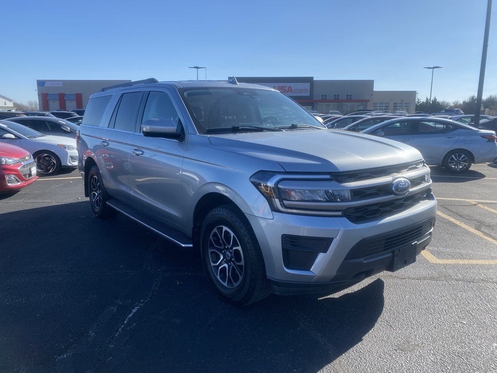 2022 Ford Expedition XLT's photo