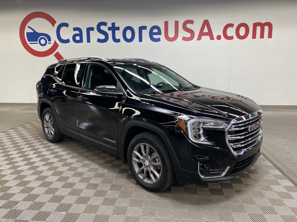 2024 GMC Terrain SLT's photo