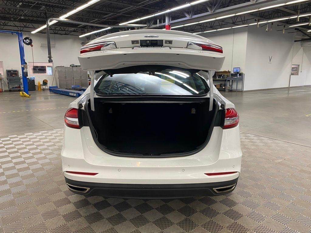 2020 Ford Fusion Titanium - Photo 11