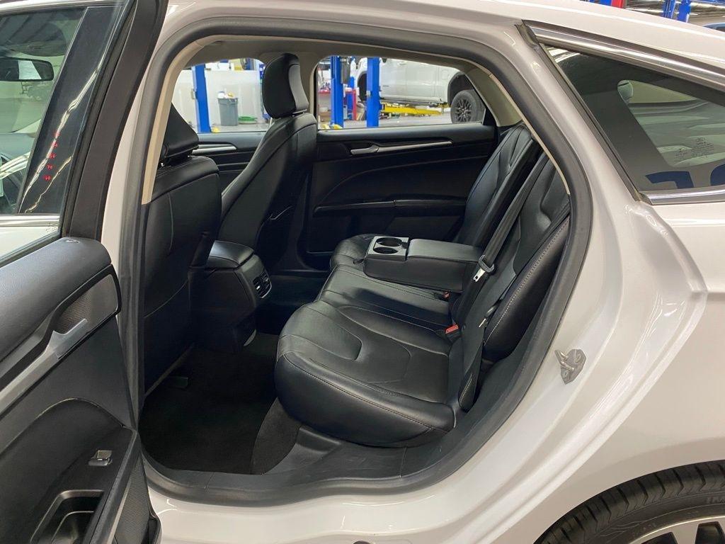 2020 Ford Fusion Titanium - Photo 14