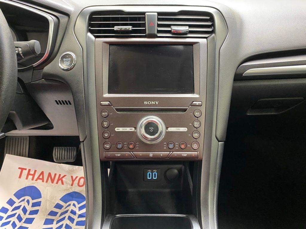2020 Ford Fusion Titanium - Photo 26