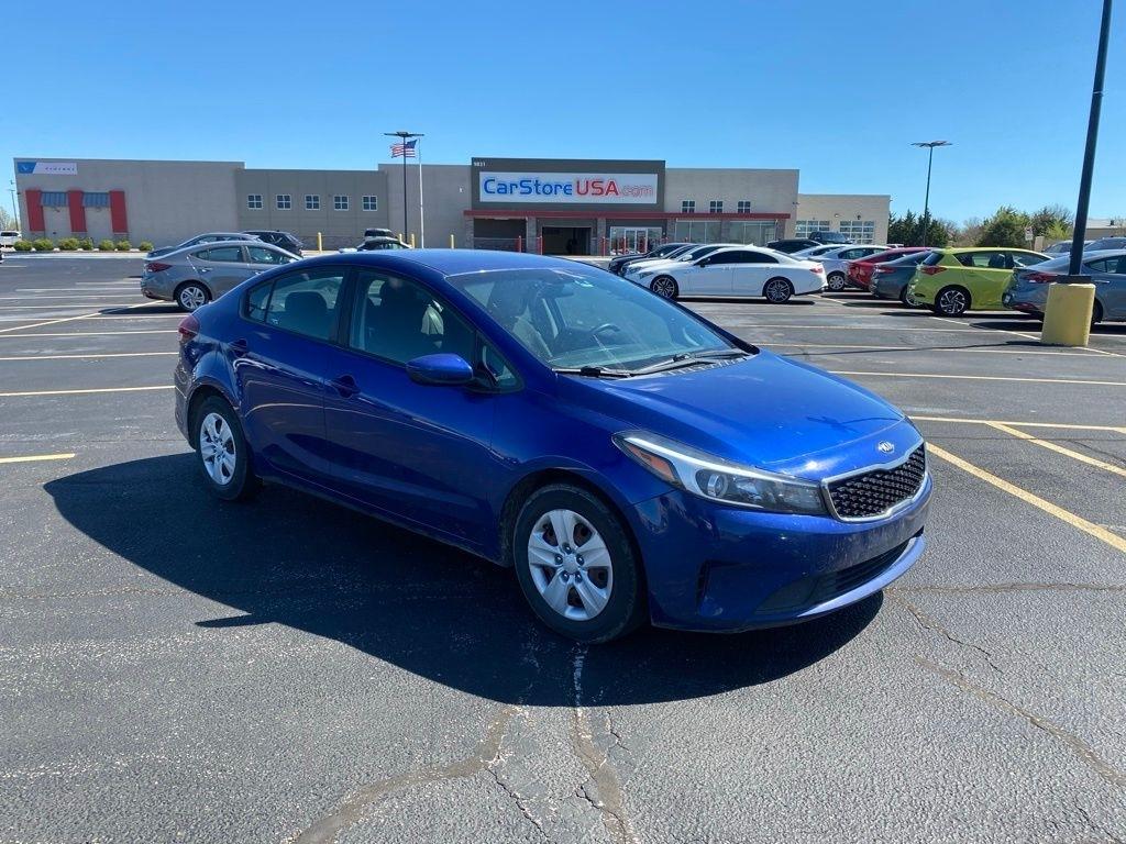 2017 Kia Forte LX 6A