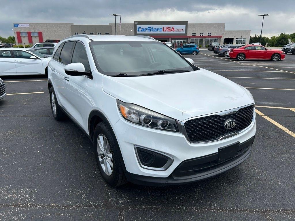 2017 Kia Sorento LX AT's photo
