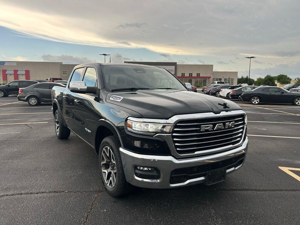 2025 RAM 1500 Laramie 4x4 Crew Cab 5'7's photo