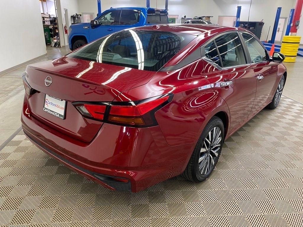 2025 Nissan Altima SV - Photo 8