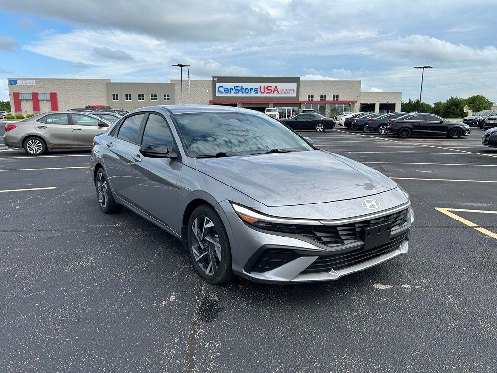 2025 Hyundai Elantra 2.0 SEL Sport IVT's photo