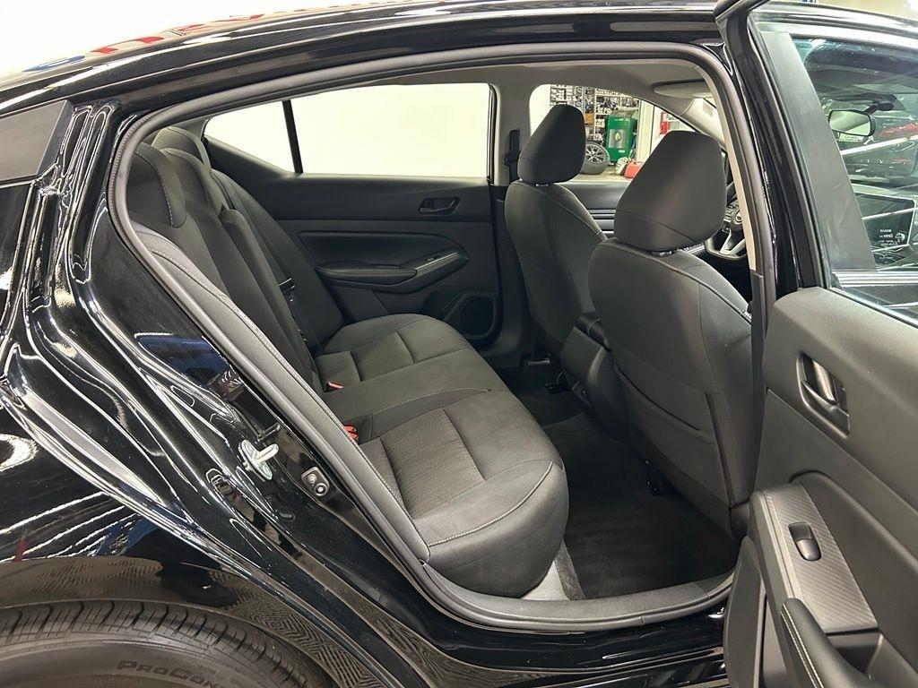 2025 Nissan Altima SV - Photo 13