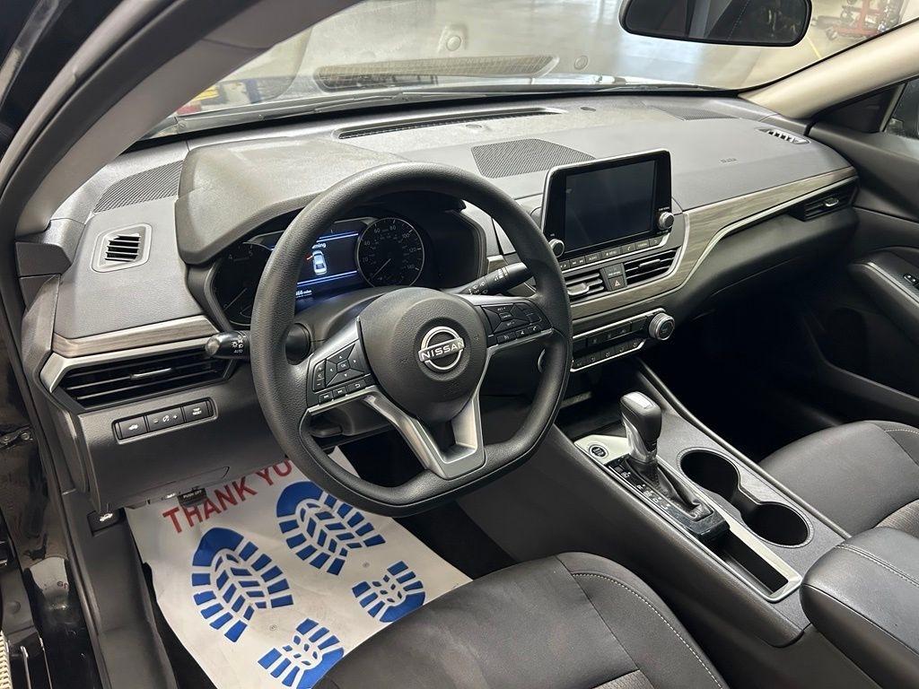 2025 Nissan Altima SV - Photo 21