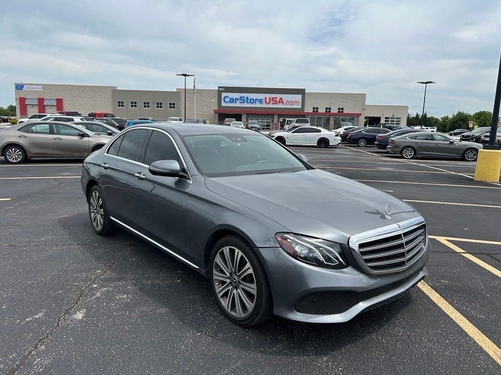 2018 Mercedes-Benz E-Class E300 4MATIC's photo
