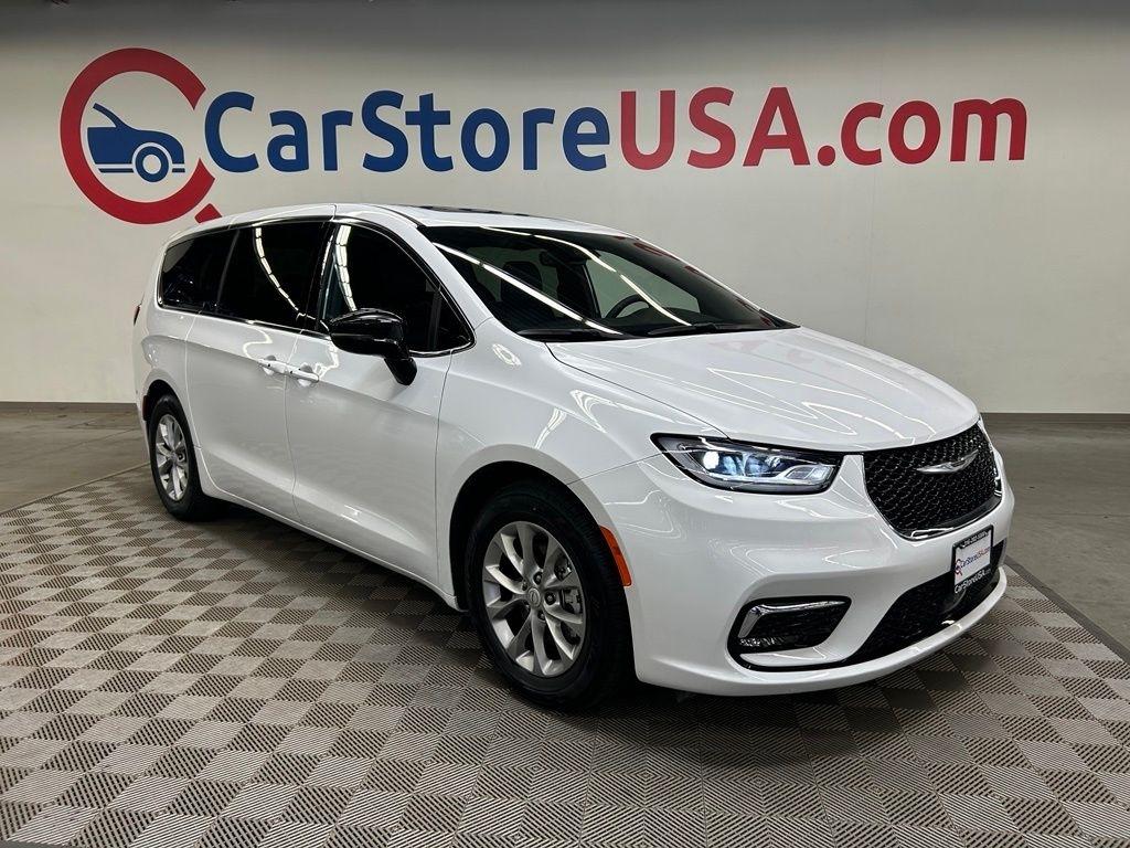 2026 Chrysler Pacifica