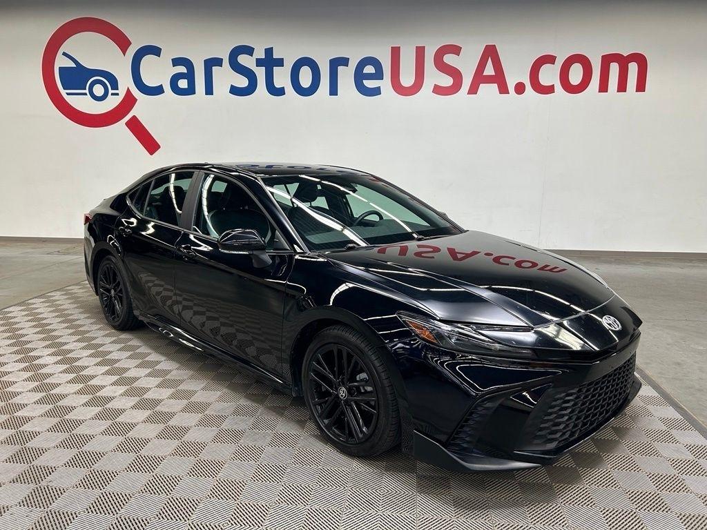 2025 Toyota Camry Hybrid XLE
