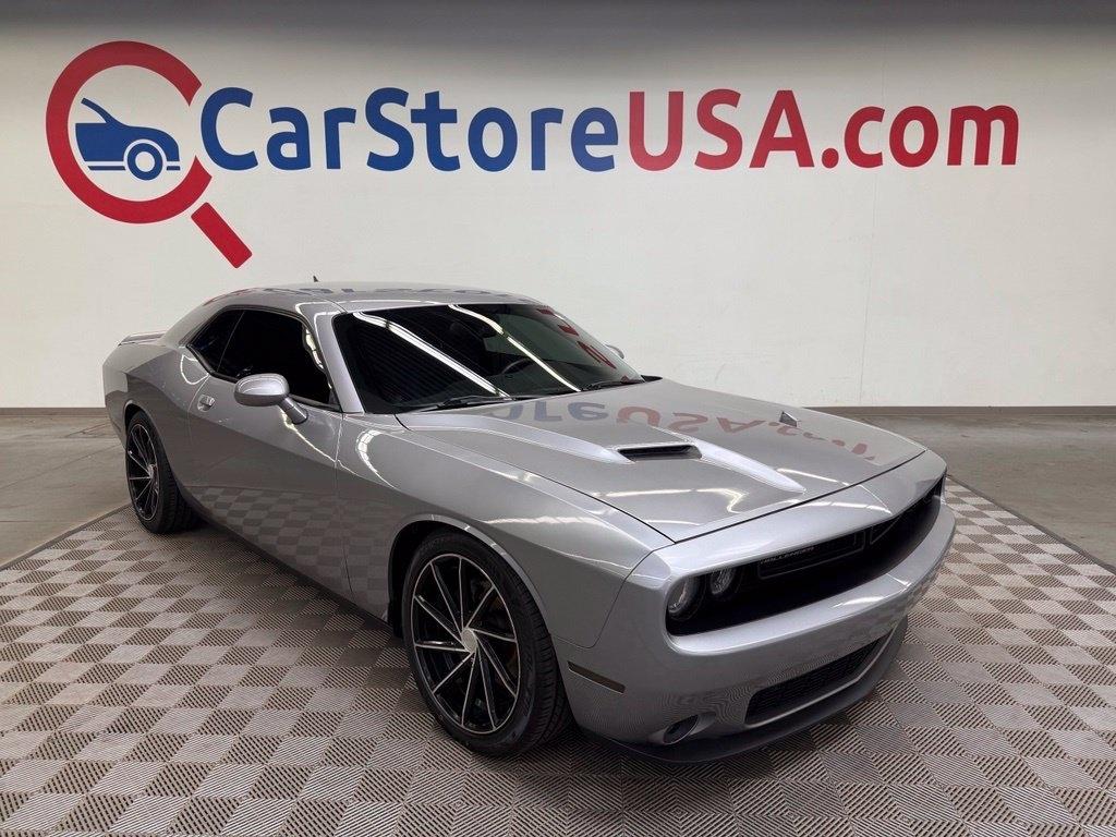 2016 Dodge Challenger SXT