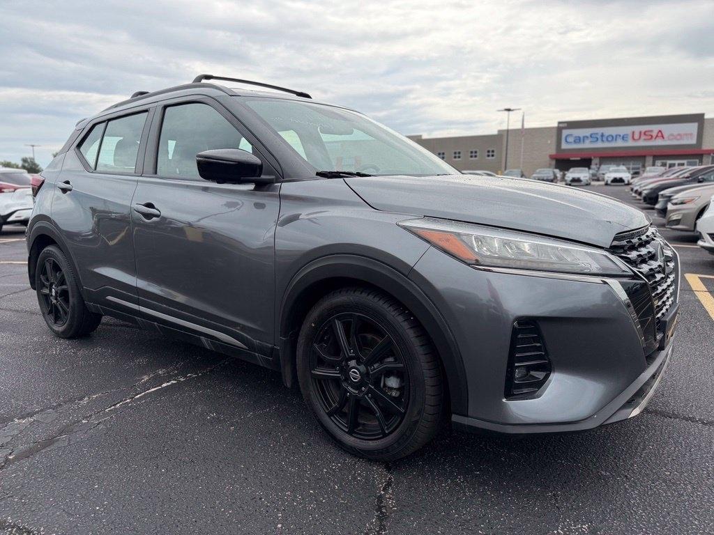 2021 Nissan Kicks SR