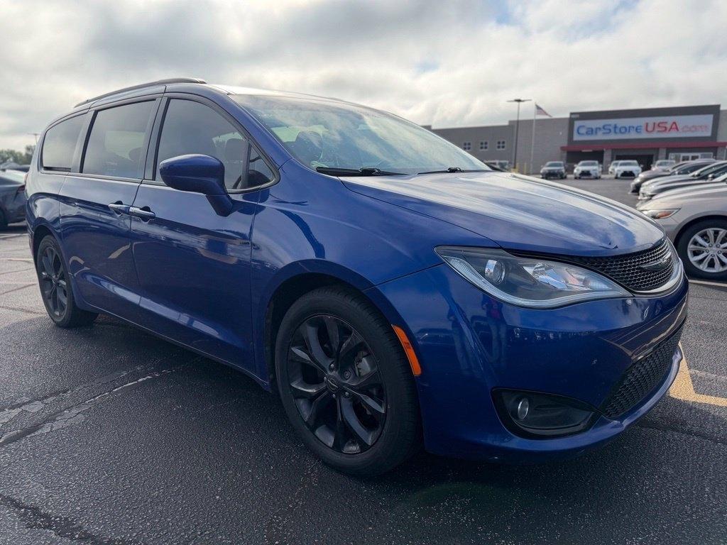2020 Chrysler Pacifica Touring-L Plus