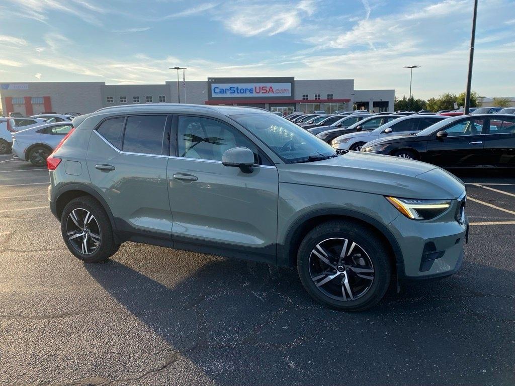 2023 Volvo XC40