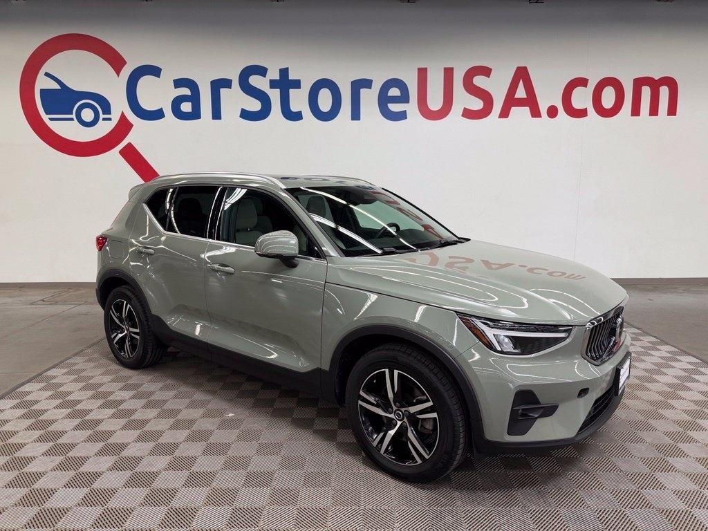 2023 Volvo XC40