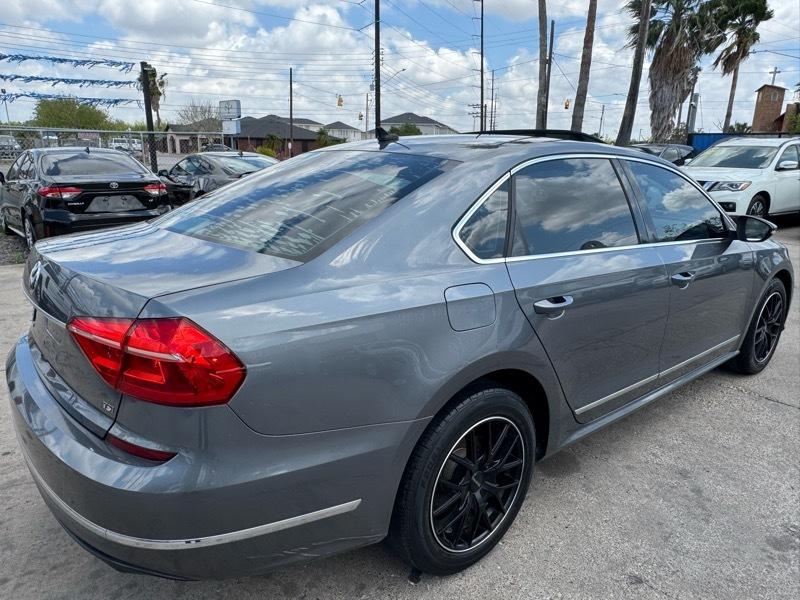 Volkswagen Passat SE 6A 2016