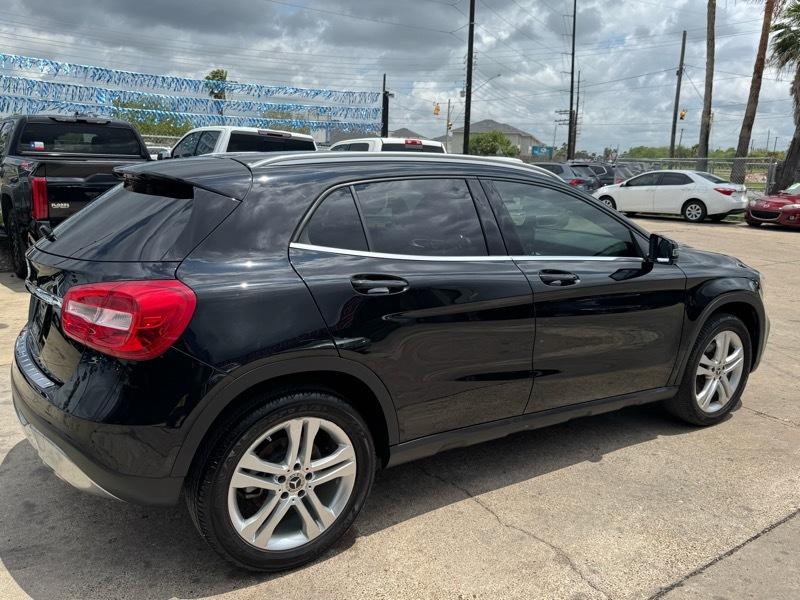 Mercedes-Benz GLA-Class GLA250 2018