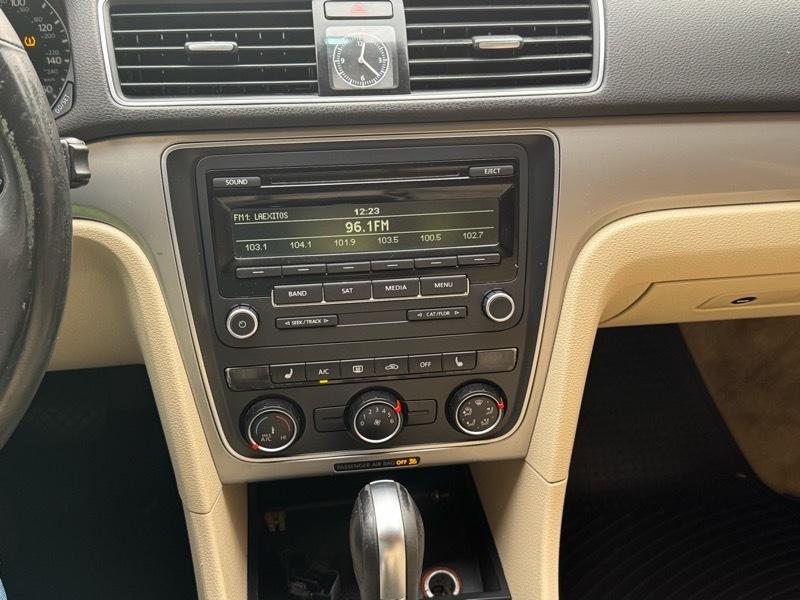 Volkswagen Passat Sport PZEV 5M 2015