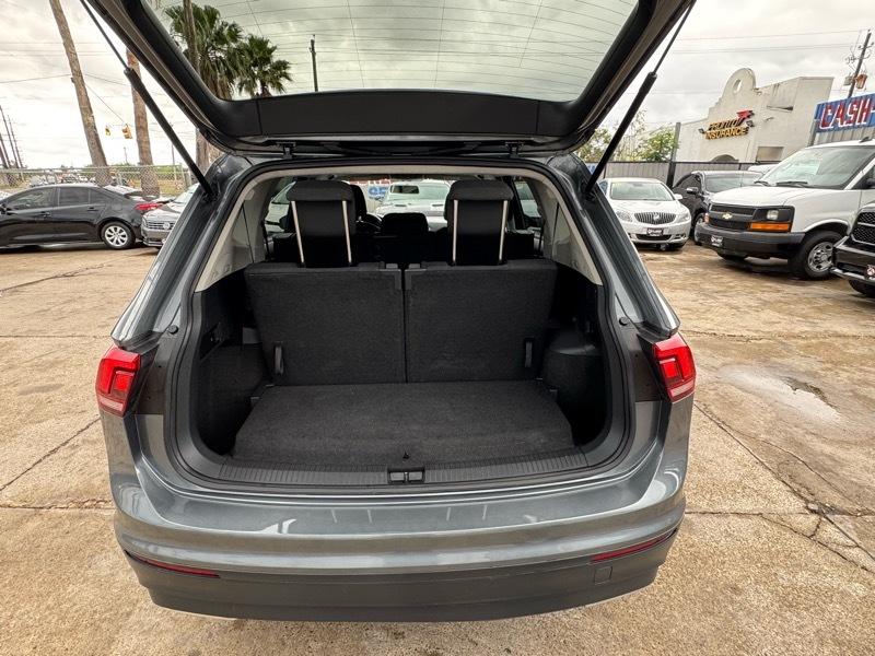 Volkswagen Tiguan S 2021