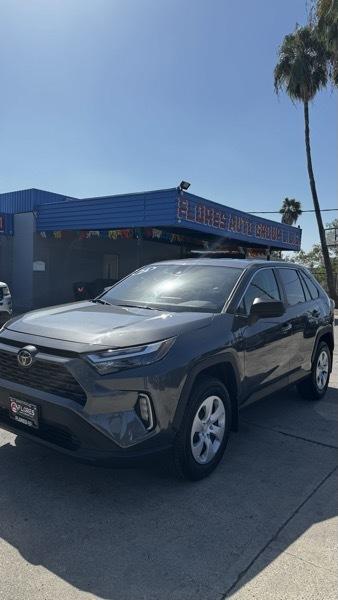 Toyota RAV4 LE 2024