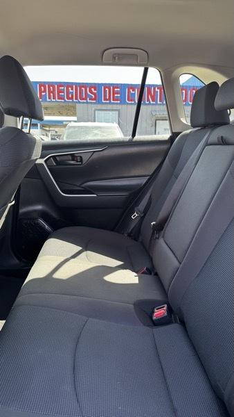 Toyota RAV4 LE 2024