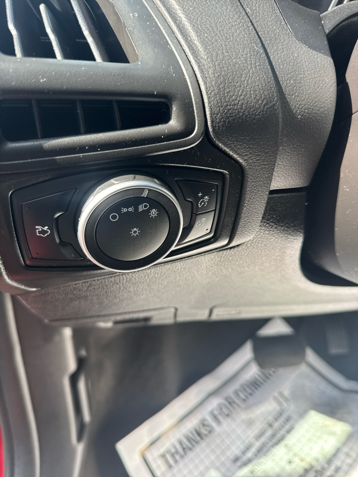 Ford Focus SE Hatch 2015