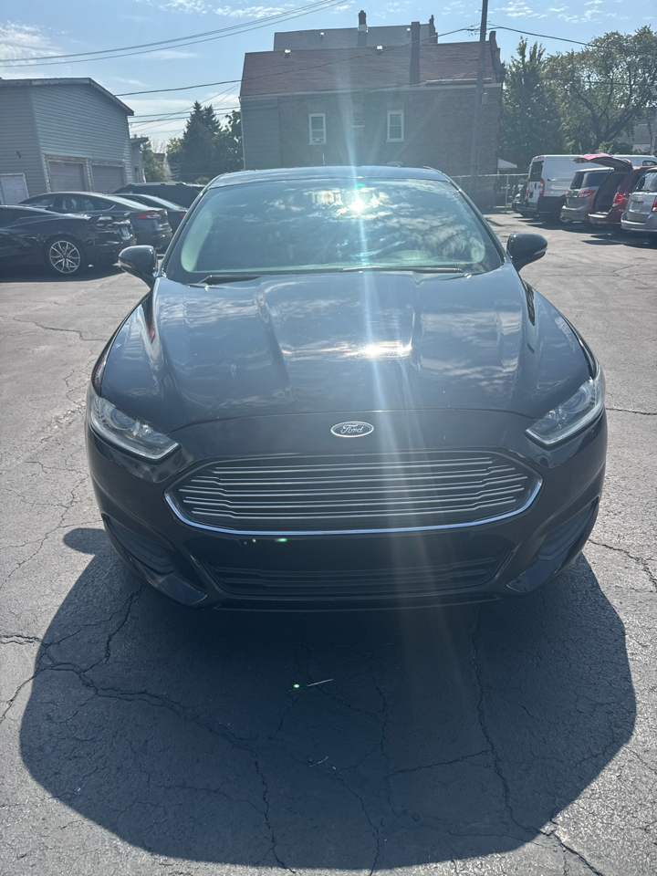 Ford Fusion SE 2016
