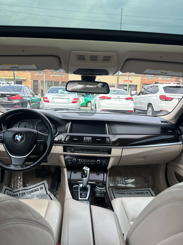 BMW 5-Series 528i xDrive 2014