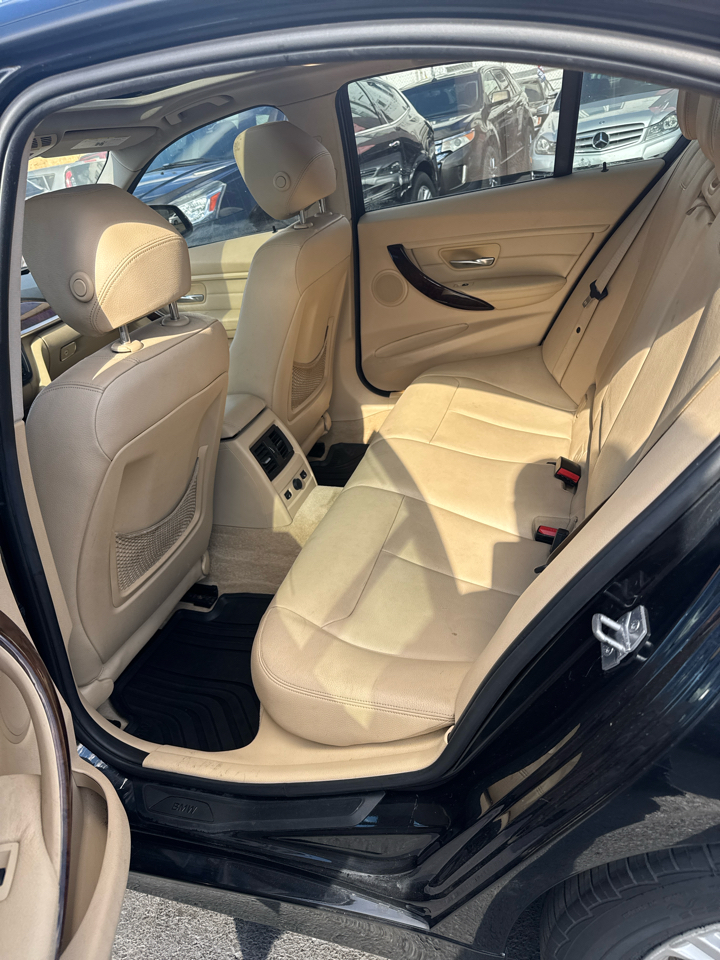 BMW 3-Series 328i xDrive Sedan 2014