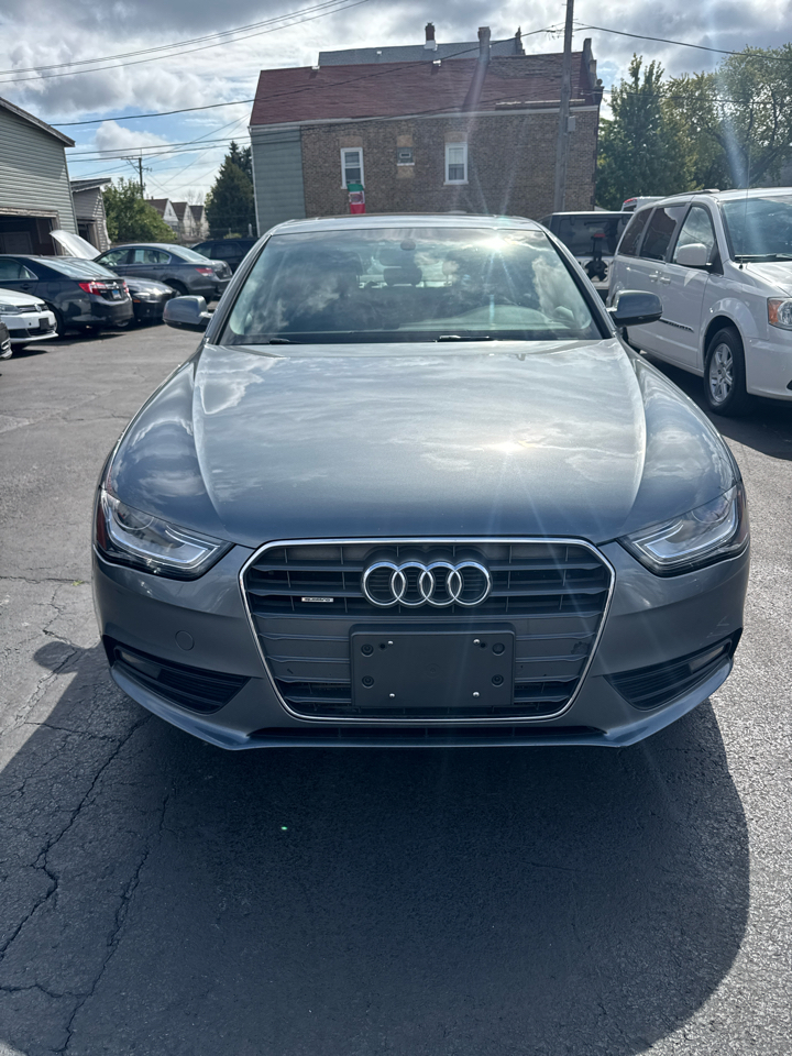 Audi A4 2.0T Sedan quattro Tiptronic 2013