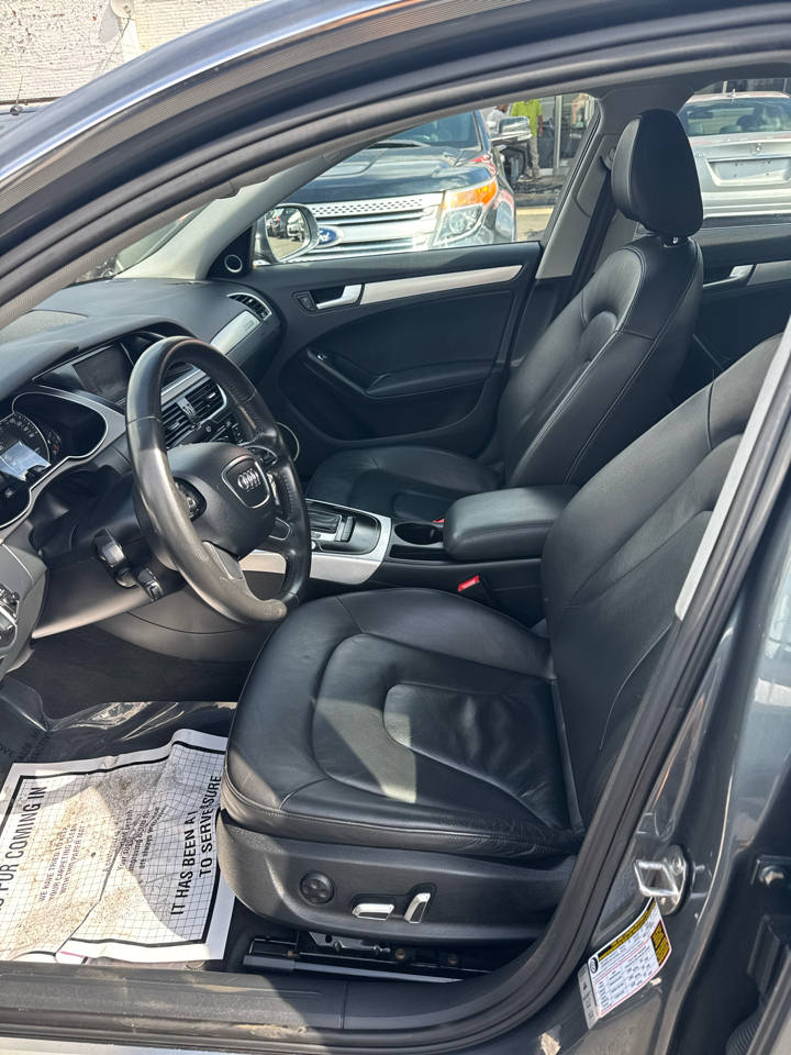 Audi A4 2.0T Sedan quattro Tiptronic 2013