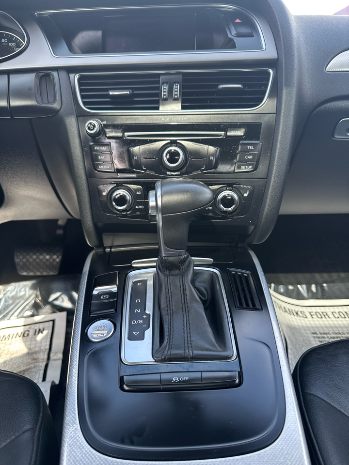 Audi A4 2.0T Sedan quattro Tiptronic 2013