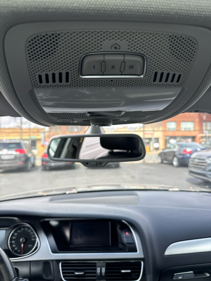 Audi A4 2.0T Sedan quattro Tiptronic 2013