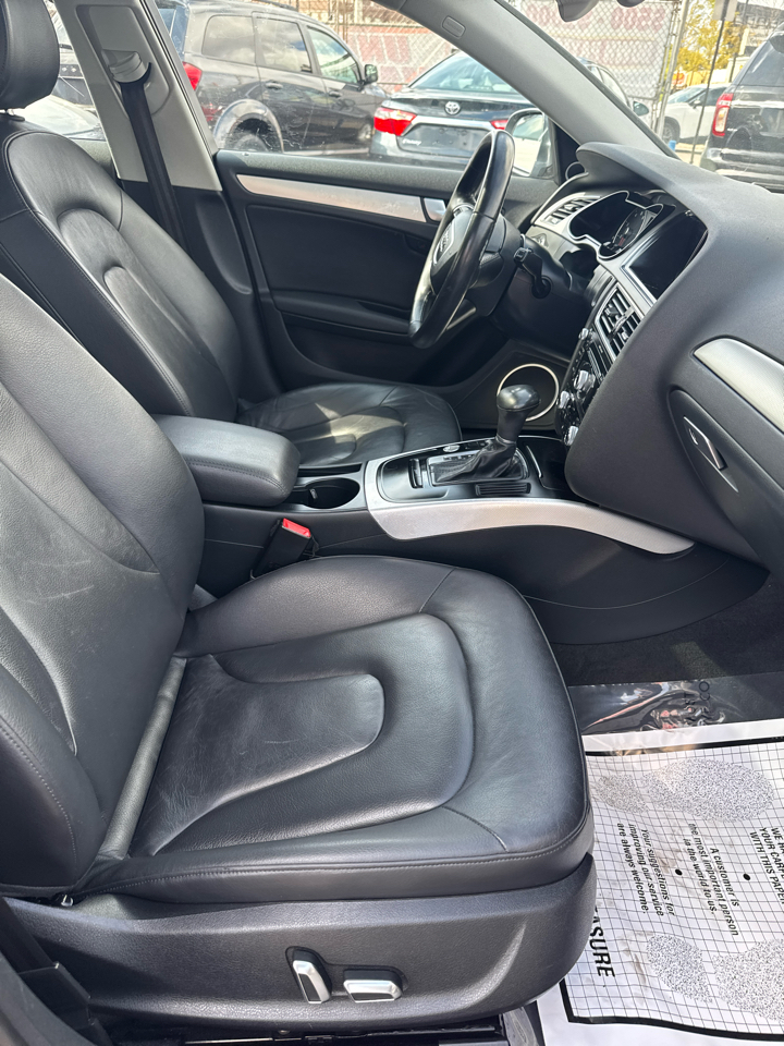 Audi A4 2.0T Sedan quattro Tiptronic 2013