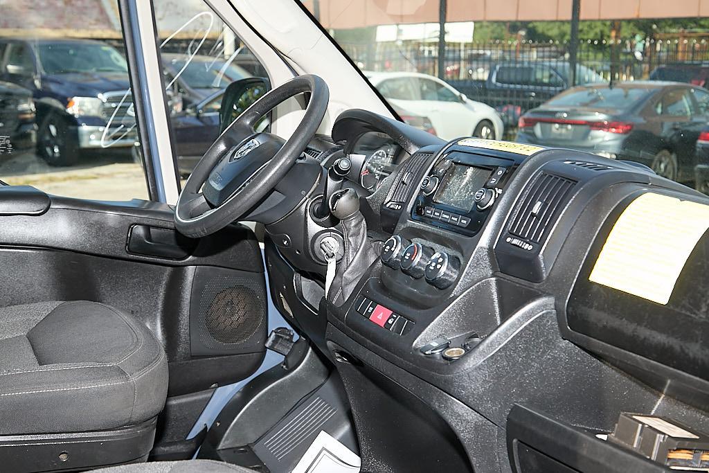 Ram ProMaster 2500 photo 16