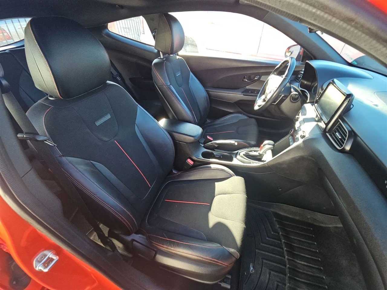 Hyundai Veloster 2.0 Premium 6A 2019