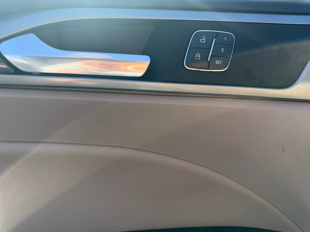 Ford Fusion SE FWD 2017